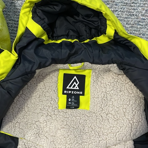 Ripzone Winter Jacket Kids Large - Picture 6 of 8